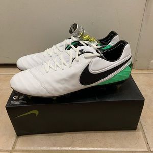 COPY - Nike Tiempo Legend VI SG-Pro (869483-104) …